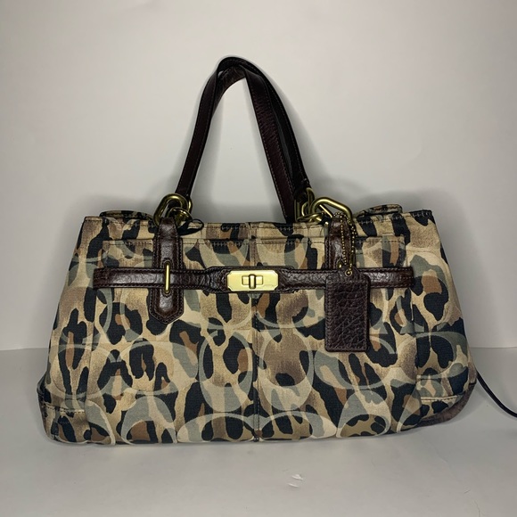 Coach Handbags - Vintage Coach Handbag